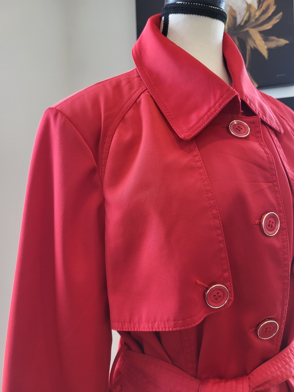 ❤️ le château Classic Red Trench Coat with Belt - Picture 2 of 13